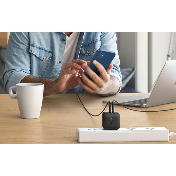 Зарядно UGREEN CD216 2xUSB-C 66W PD