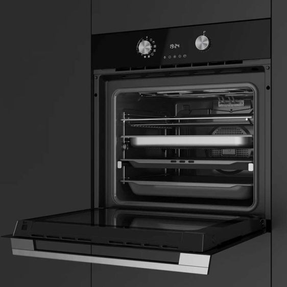 Фурна за вграждане TEKA SteamGourmet HLB 8550 SC