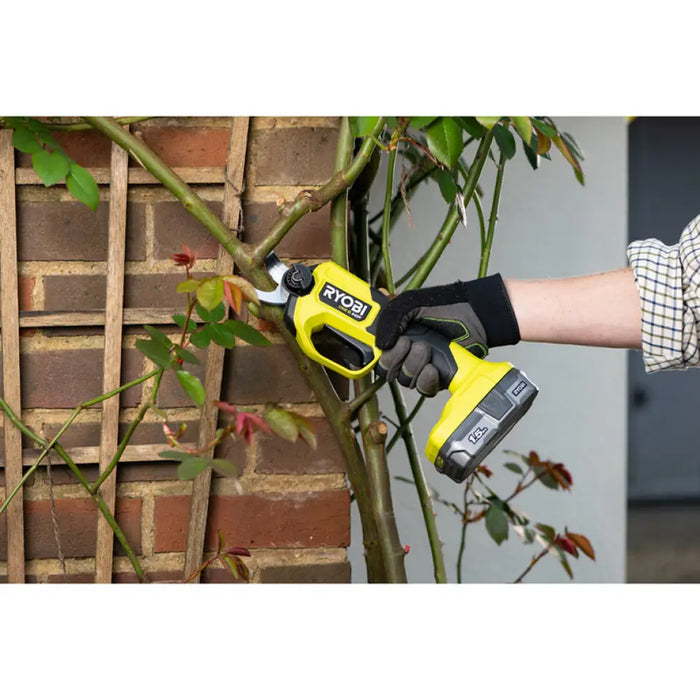 АКУМУЛАТОРНА БЕЗЧЕТКОВА ЛОЗАРСКА НОЖИЦА RYOBI RY18SCXA-0