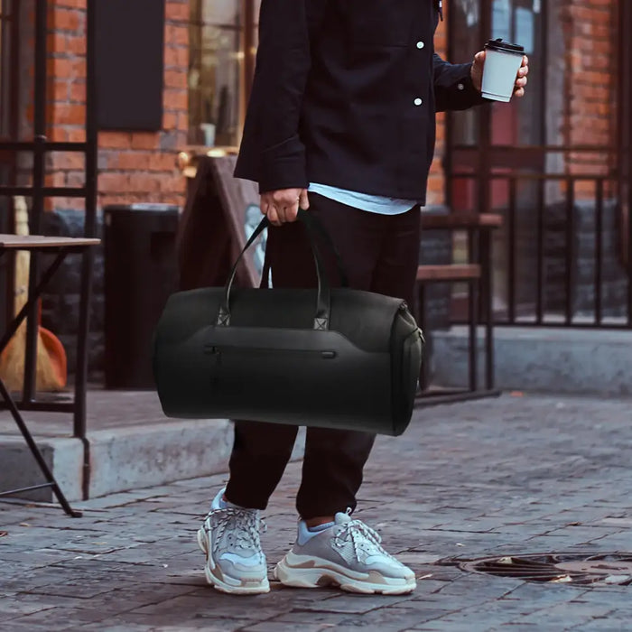 Пътна чанта Wozinsky Premium Suit с мокър джоб (45L) - черна