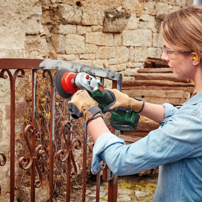 АКУМУЛАТОРЕН ЪГЛОШЛАЙФ BOSCH UNIVERSALGRIND 18V-75 18 V 125
