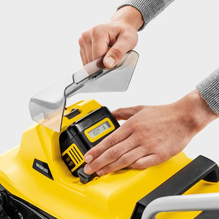 Акумулаторна косачка KARCHER LMO 2-18 (1.445-400.0) Черен