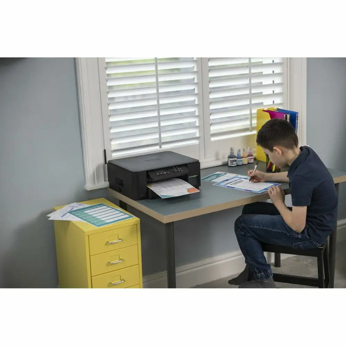 Мултифункционален принтер Brother DCPT580DWRE1