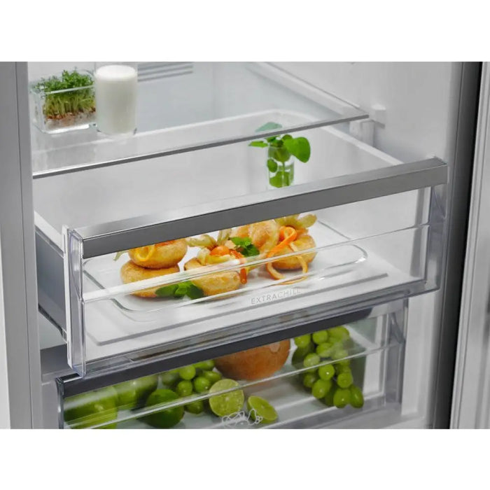 Electrolux LNC7ME32X3 Свободностоящ 330 LE Неръждаема