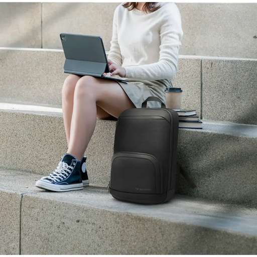 Премиум водоустойчива раница за лаптоп Wozinsky - черна