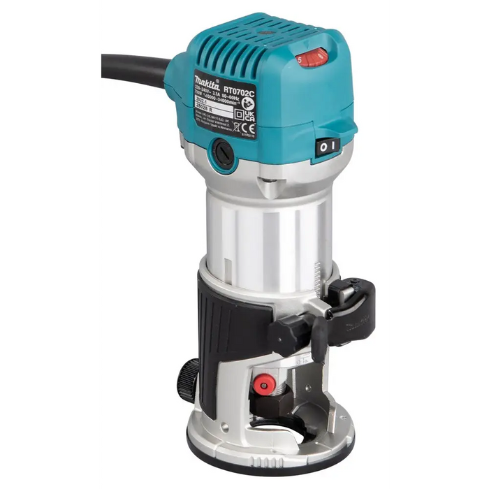 ЕЛЕКТРИЧЕСКА ФРЕЗОВА МАШИНА 710W MAKITA RT0702C