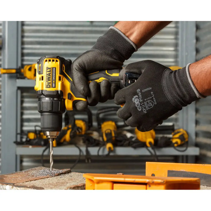 АКУМУЛАТОРНА БЕЗЧЕТКОВА БОРМАШИНА DEWALT DCD708N-XJ 18 V