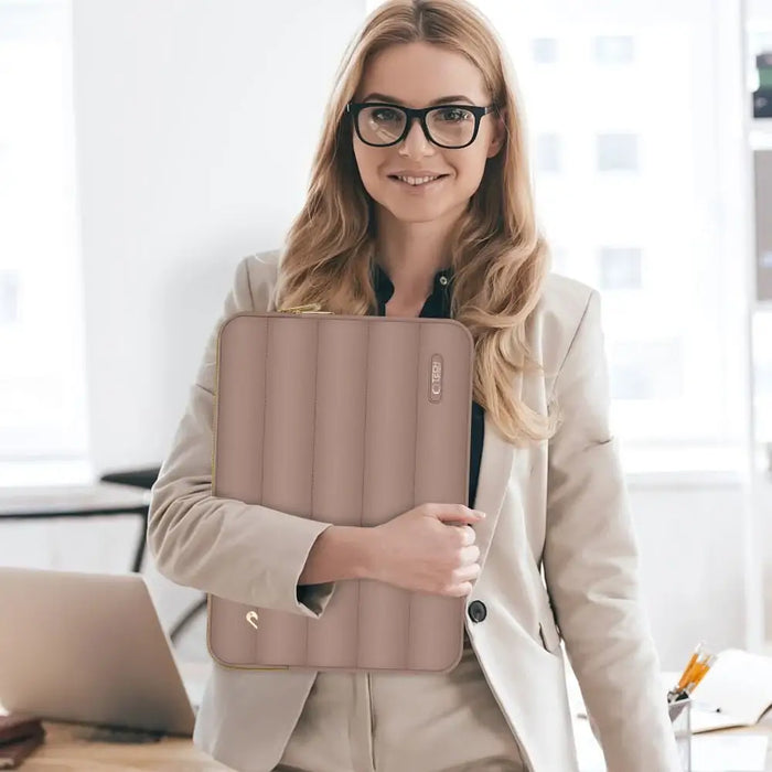 Чанта за лаптоп Tech-Protect Puffy 15-16’’ - кафява