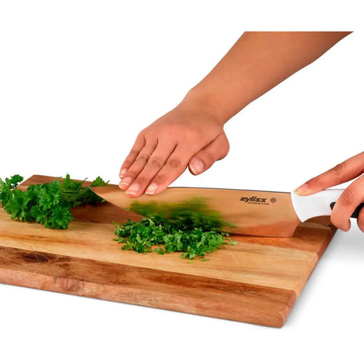 НОЖ НА МАЙСТОРА С ПРЕДПАЗИТЕЛ 18.5CM ZYLISS COMFORT