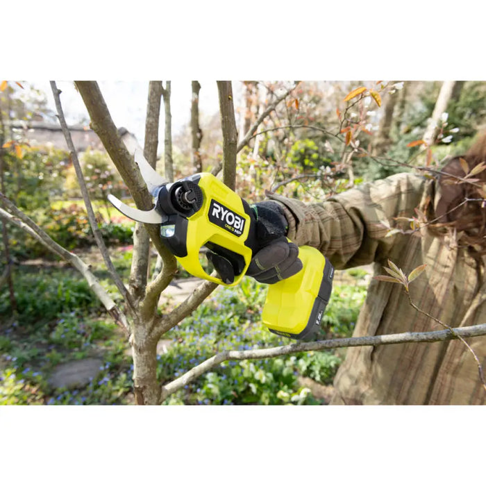 АКУМУЛАТОРНА БЕЗЧЕТКОВА ЛОЗАРСКА НОЖИЦА RYOBI RY18SCXA-0