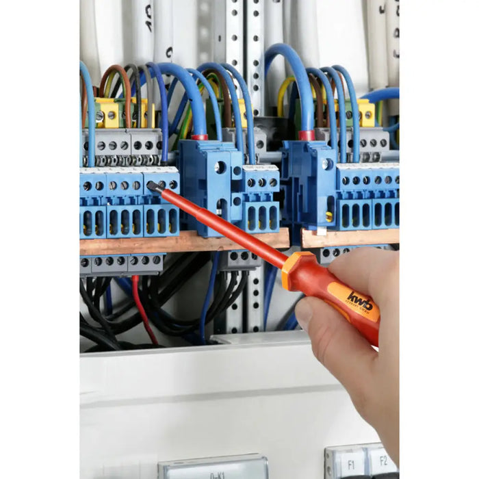 КОМПЛЕКТ ВИСОКОВОЛТОВИ ОТВЕРТКИ KWB VDE 1000 V 6 ЧАСТИ