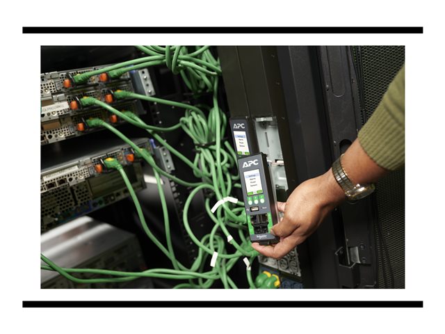 APC NetShelter Rack PDU Advanced Metered 7.4kW 1PH 230V 32A 332P6 40 изхода