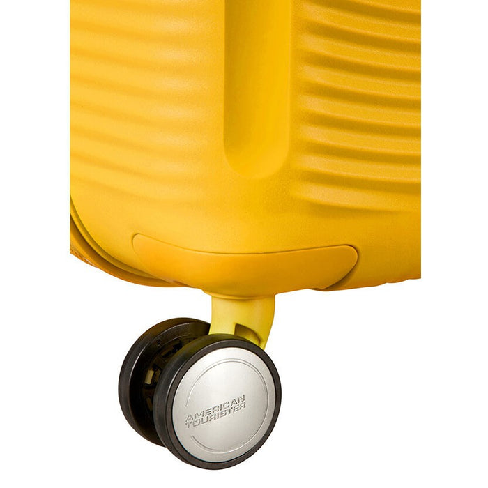 Кабинен куфар American Tourister Soundbox EXP - златисто жълт