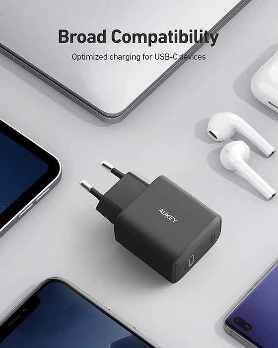 AUKEY PA-F1S Swift зарядно за мобилни устройства Черно 1xUSB C Power Delivery 3.0 20W 3A