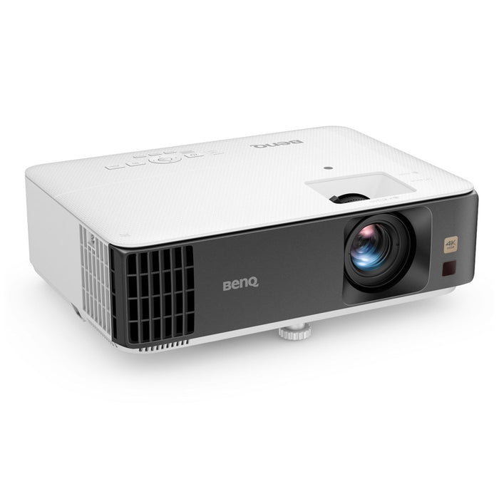 BenQ TK700 DLP, 4K UHD (3840x2160), HDR, ултрабързи 4ms, 10K:1, 3200 AL, 1.3x увеличение, Keystone 2D, конзолни игри, 2xHDMI, USB, RS232, високоговорител 5W, eARC, Dolby Atmos, аудио изход, 28dB (Eco)