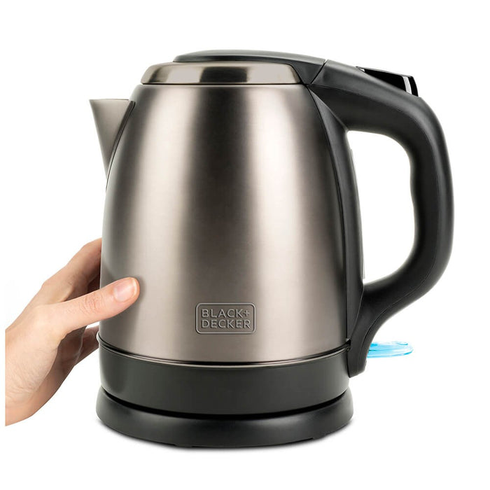 Електрическа кана Black+Decker BXKE2202E