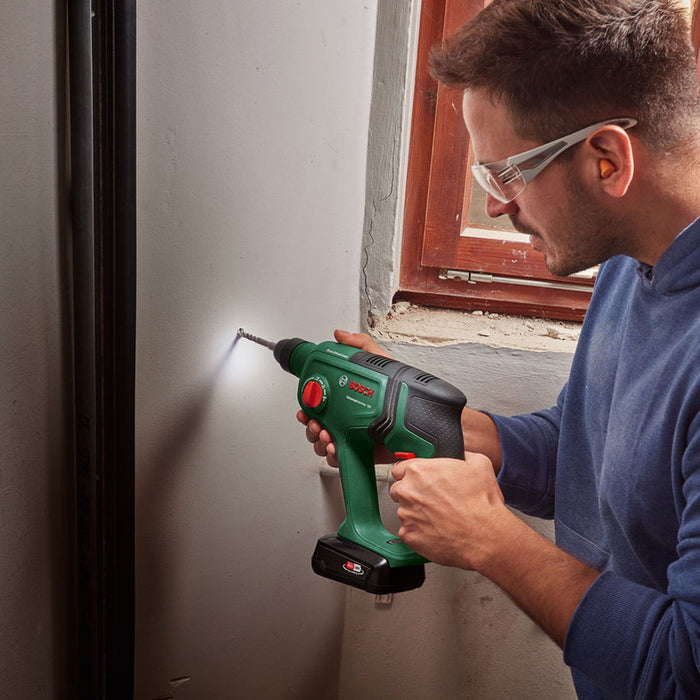 АКУМУЛАТОРЕН ПЕРФОРАТОР 18V BOSCH UNIVERSALHAMMER 18 V, 2.00 J, SDS PLUS, БЕЗ БАТЕРИЯ И ЗАРЯДНО