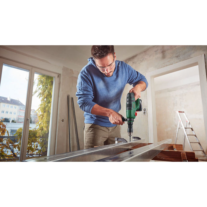АКУМУЛАТОРЕН ПЕРФОРАТОР 18V BOSCH UNIVERSALHAMMER 18 V, 2.00 J, SDS PLUS, БЕЗ БАТЕРИЯ И ЗАРЯДНО