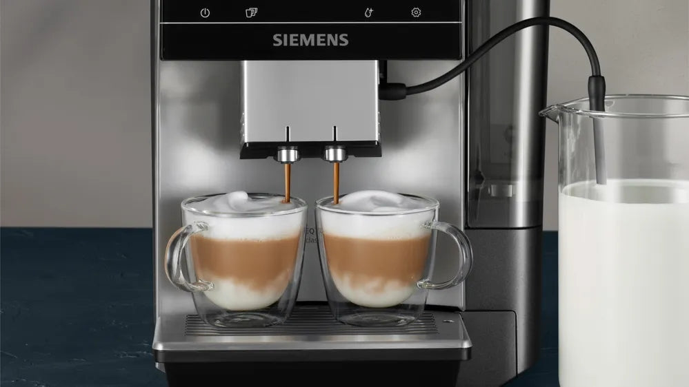 Siemens TP705R01, Напълно автоматична кафемашина EQ700, 19 бара налягане, 50 напитки, Интегрирана система за мляко с маркуч, oneTouch doubleCup, функция AromaDoubleShot, autoMilk Clean, iSelect дисплей, HC