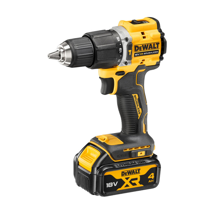 АКУМУЛАТОРНА БЕЗЧЕТКОВА УДАРНА БОРМАШИНА DEWALT DCD100YM2T-QW 18 V, 68.00 nm, БРОЙ БАТЕРИИ 2, 4.00 Ah, КУФАР