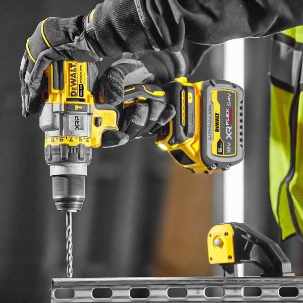 Бормашина DeWALT DCD999NT-XJ 2250 RPM 1.61 кг Черен, Сребрист, Жълт