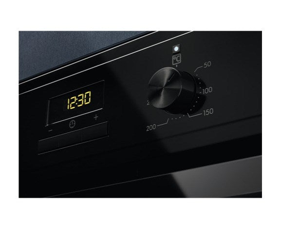 Electrolux EOF3H50BK 65 L 2090 WA Черен, Неръждаема стомана