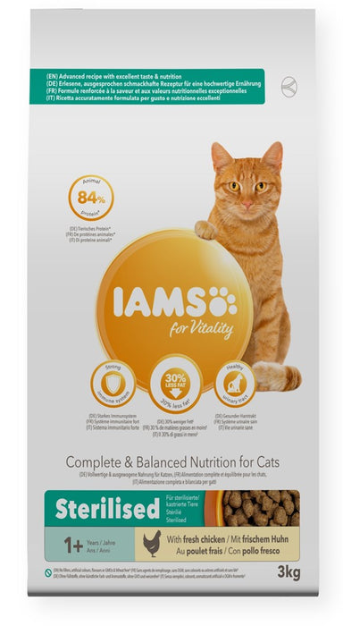 IAMS for Vitality Adult Sterilised с прясно пиле - суха храна за котки - 3 кг