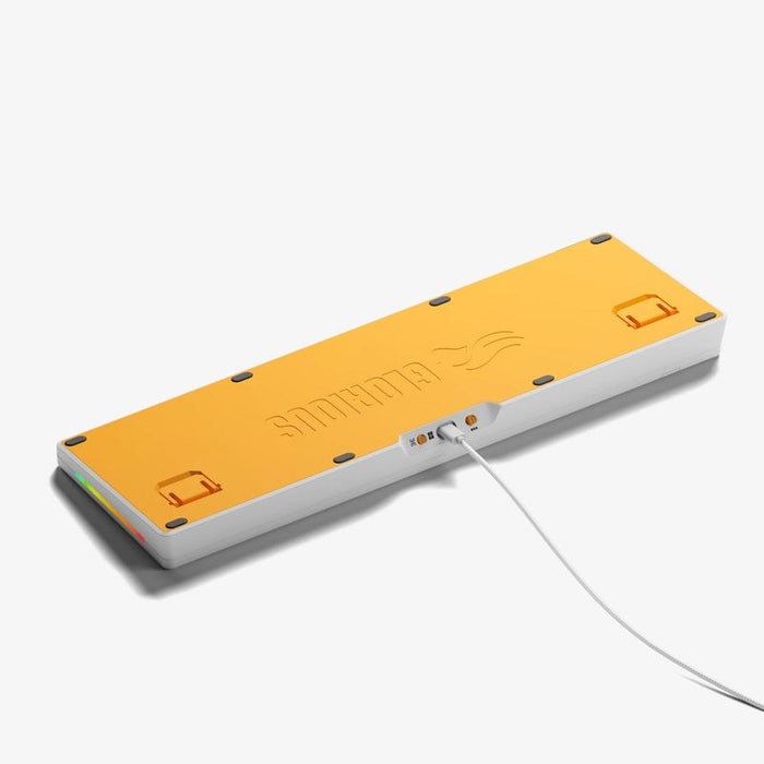 Геймърска механична клавиатура Glorious GMMK 3 100% White - Fox Linear Switches