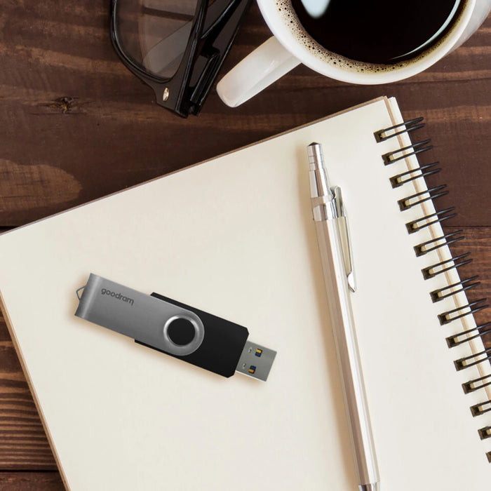 Pendrive 16 GB USB 3.2 Gen 1 UTS3 Goodram - черен