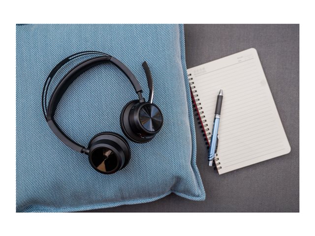Слушалки HP Poly Voyager Focus 2 UC + кабел USB-A към USB-C + стойка за зареждане