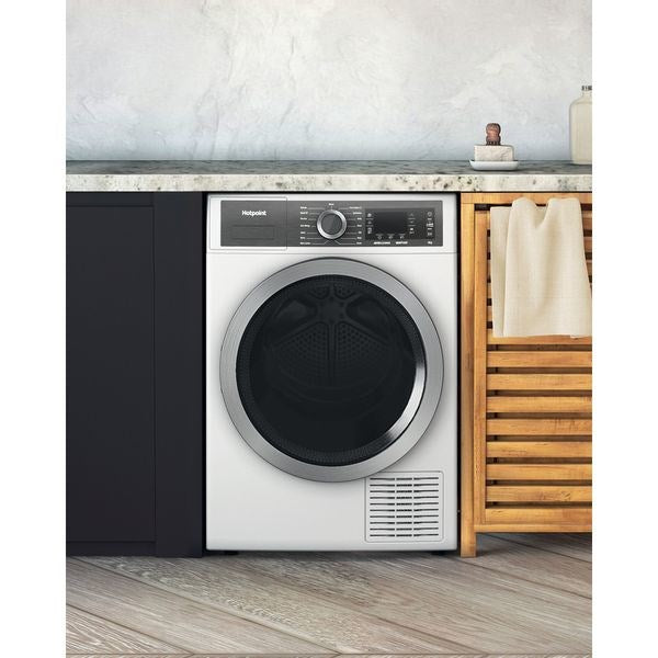 Сушилня Hotpoint H8 D94WB EU Свободностояща Зареждане отпред 9 кг A+++ Бяла
