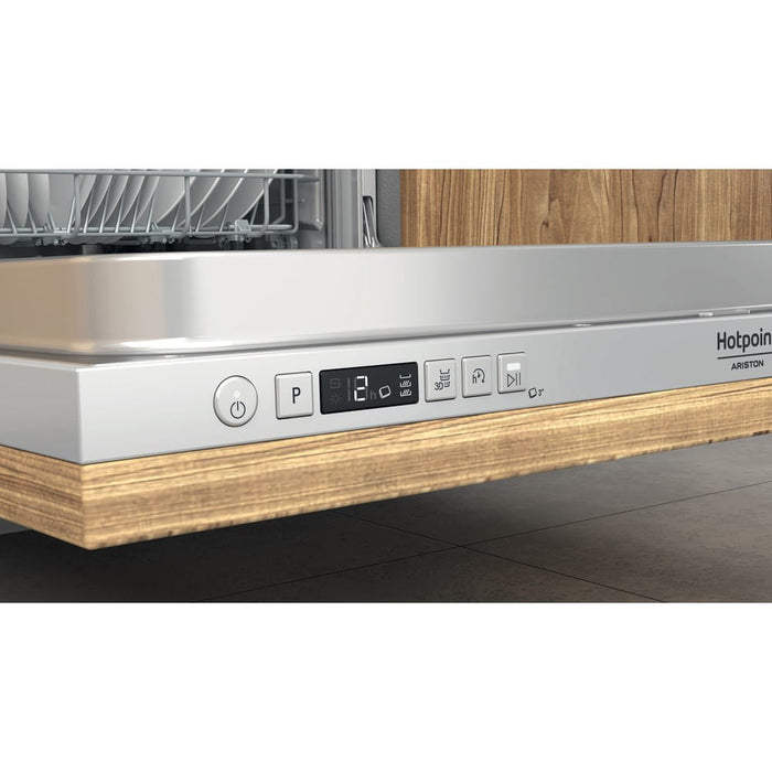 Съдомиялна Hotpoint HI 5030 WEF Напълно вградена 14 комплекта D