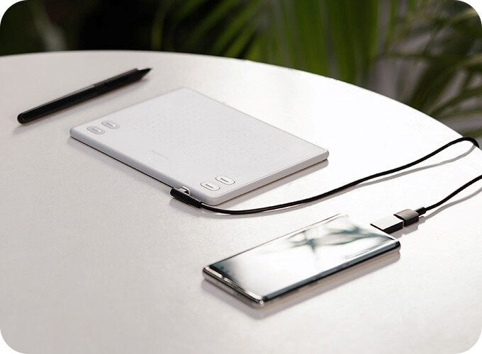 Графичен таблет Huion RTE 100 White