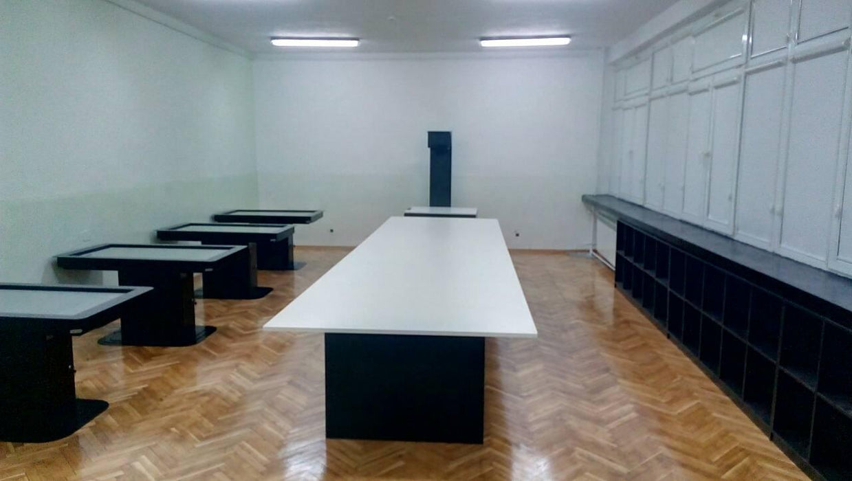 Интерактивна маса InfoDart T555