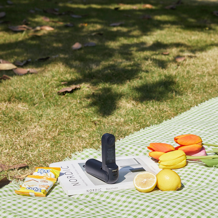 Ръчен вентилатор Jisulife Life8 Мини преносим USB вентилатор с Преносима батерия Powerbank и фенерче - син