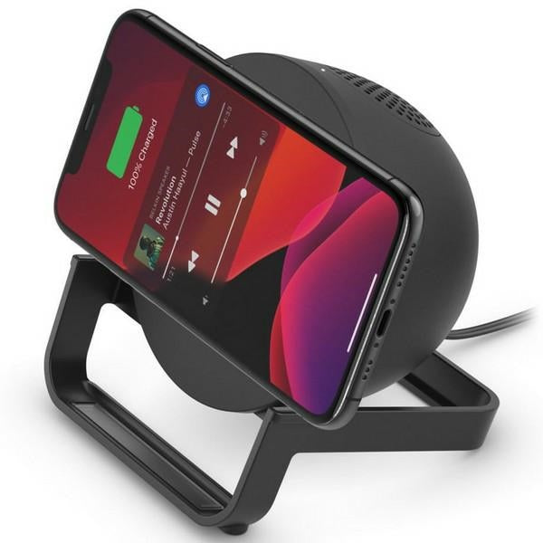 Индукционно зарядно Belkin с високоговорител, черно
