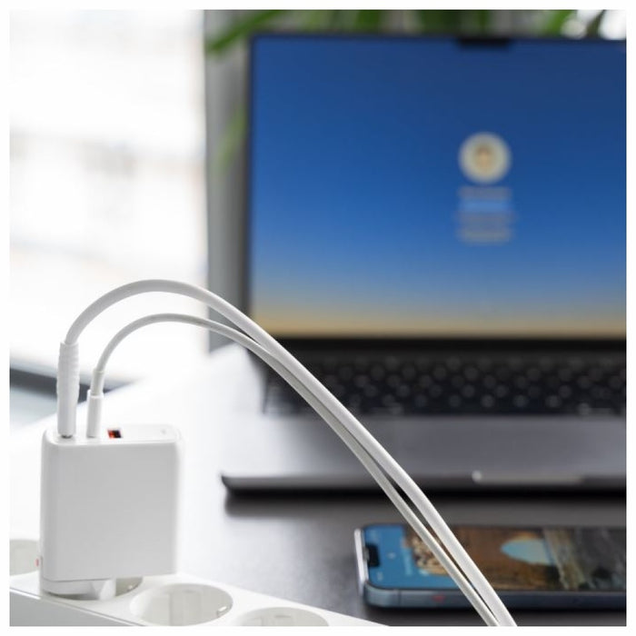 Зарядно 4smarts Flex 65W + 2xUSB-C + 1xUSB-A, бял