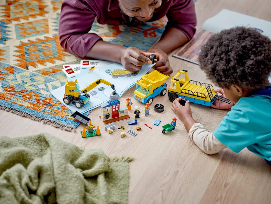 LEGO CITY 60391 СТРОИТЕЛНИ КАМИОНИ И ТОПЧЕН КРАН ЗА РАЗРУШИВАНЕ
