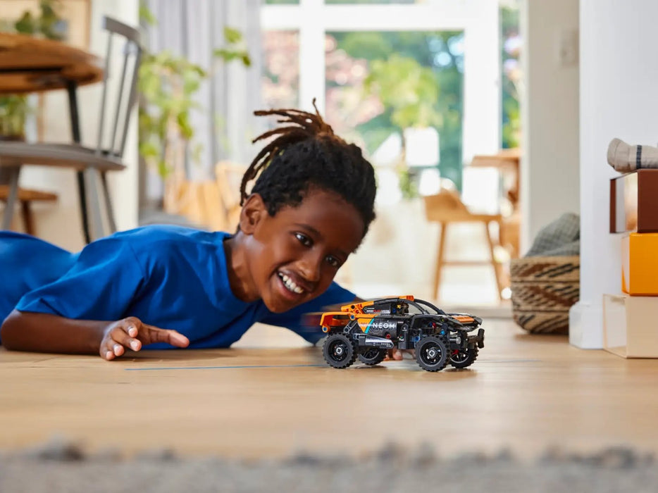 LEGO TECHNIC 42166 NEOM MCLAREN EXTREME E TEAM