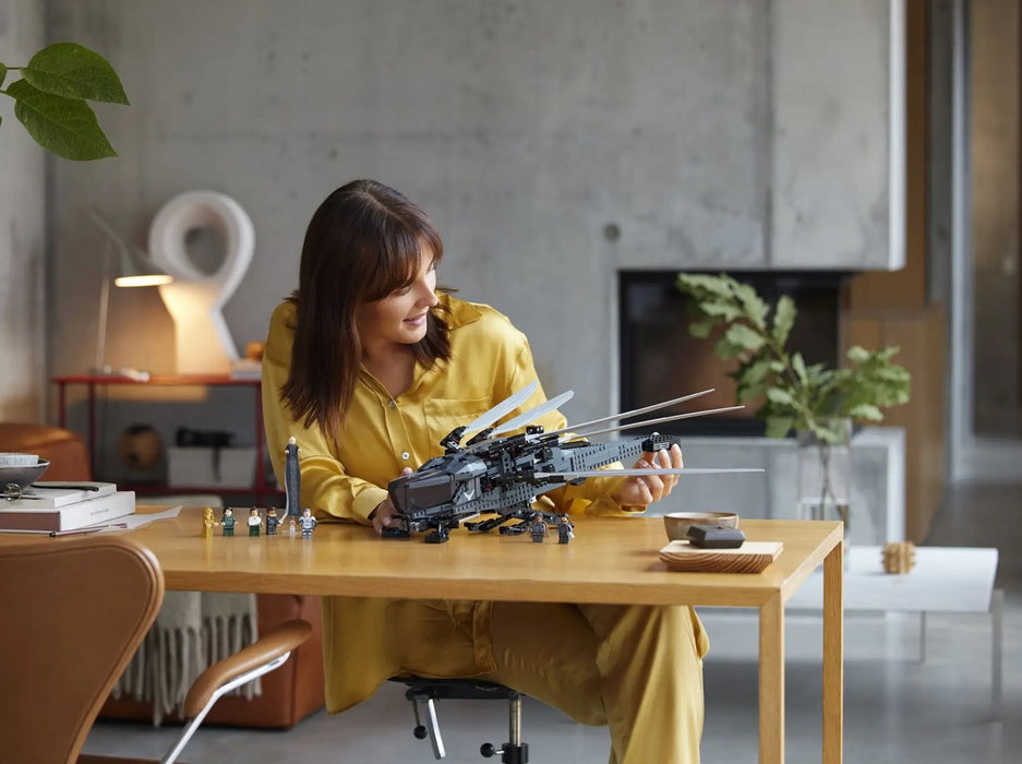 LEGO ICONS 10327 Диуна - Кралски орнитоптер на Атреидите