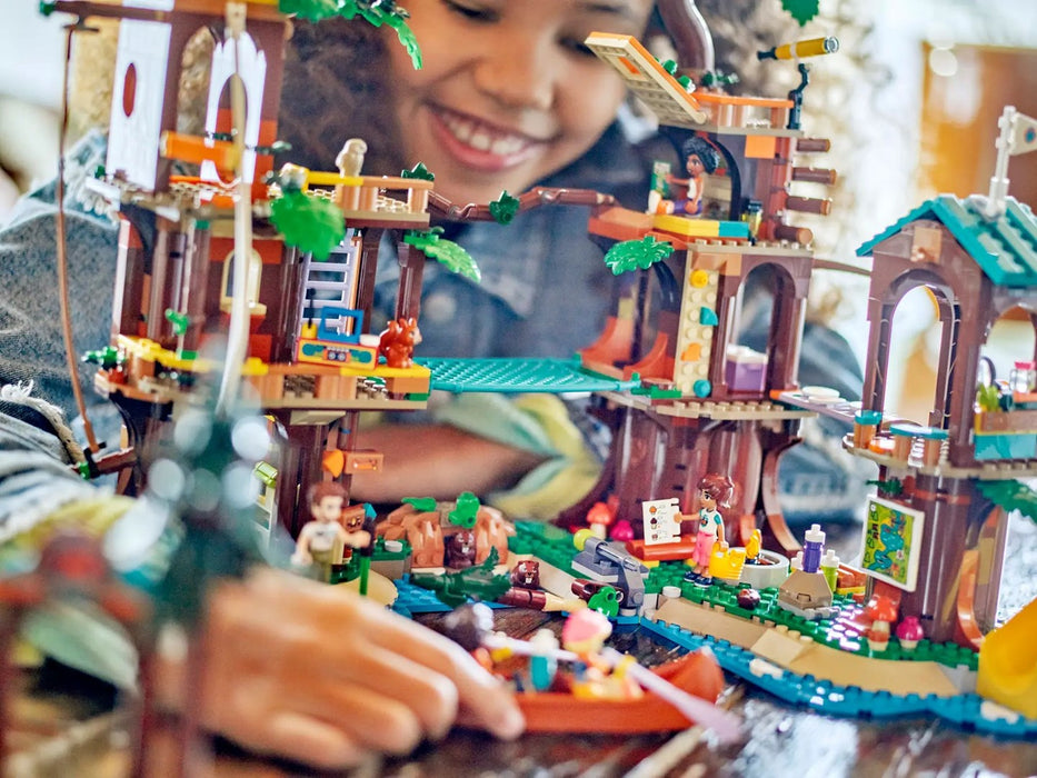 LEGO(R) FRIENDS 42631 Domek na drzewie na obozie ...