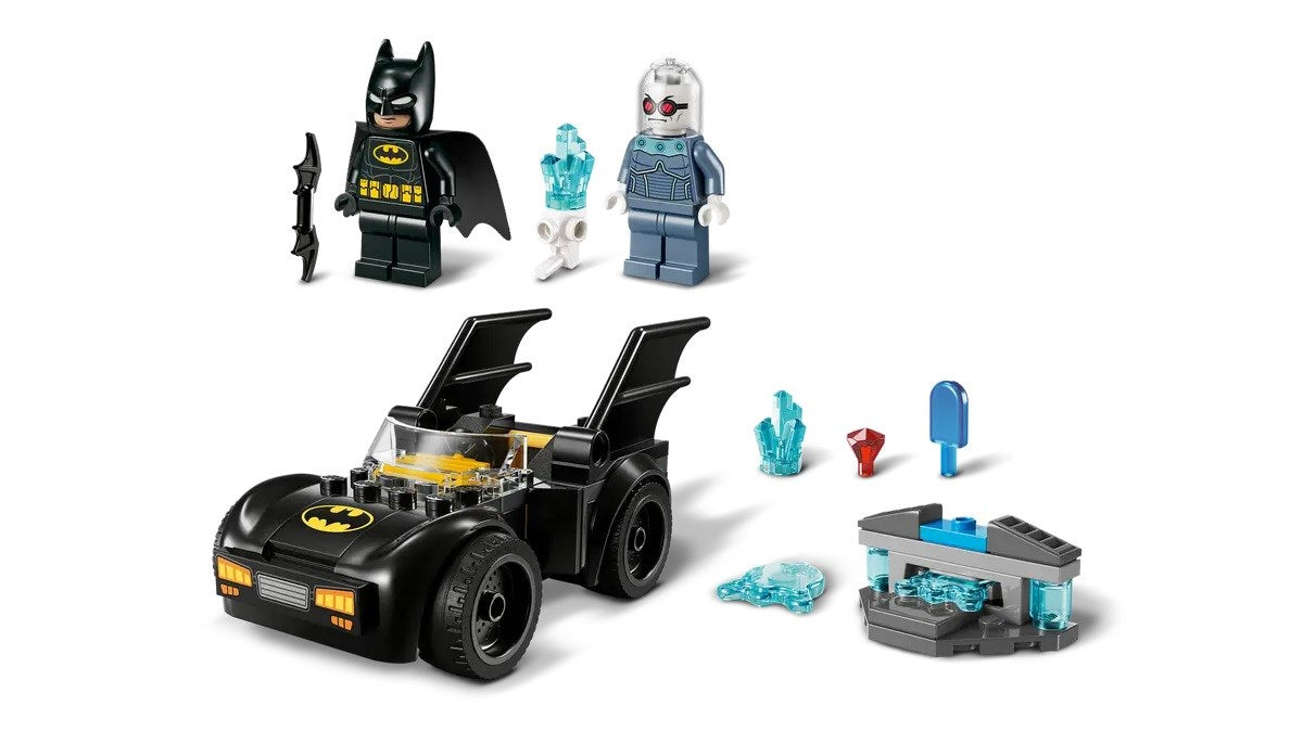 LEGO BATMAN 76301 Batman & Batmobile срещу Mr. Freeze