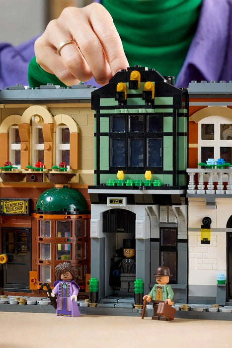 LEGO ICONS 10351 Шерлок Холмс: Кътче за книги