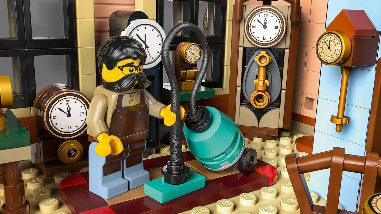 LEGO ICONS 10350 Tudor Corner