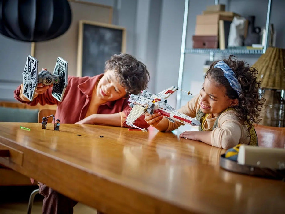 LEGO Star Wars - Mash Up TIE Fighter X-Wing, 75393