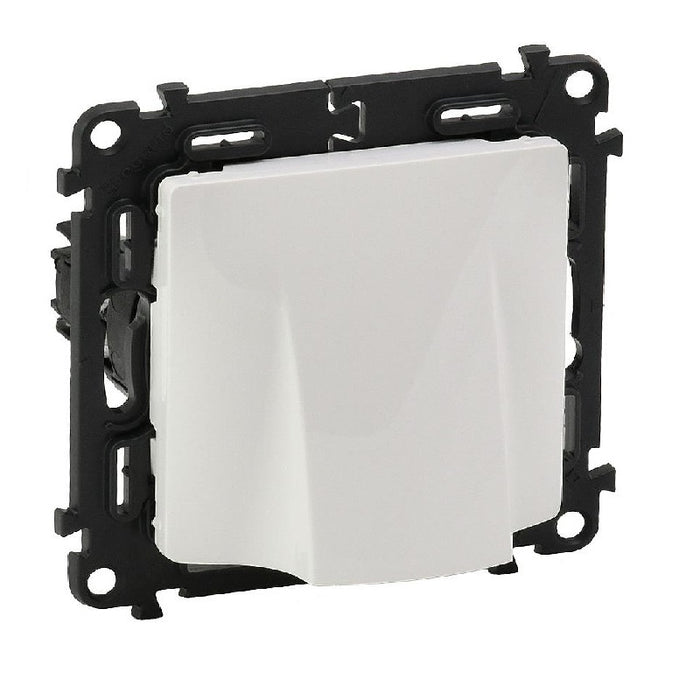 ТВЪРДА ВРЪЗКА С КЛЕМИ VALENA LIFE LEGRAND - БЯЛ