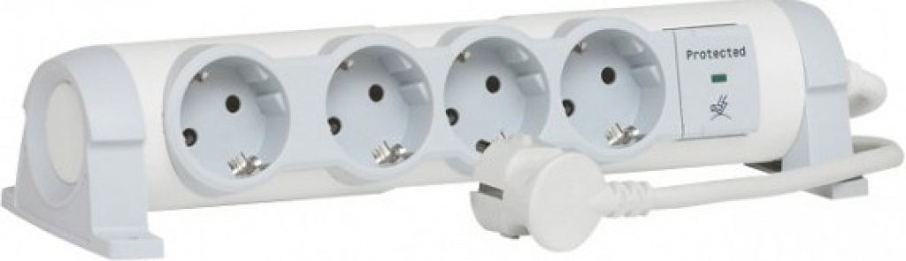 Разклонител Legrand 694651 4x2P+E с кабел 1.5м с гръмозащита
