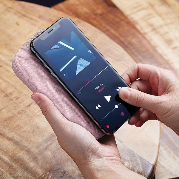 Lexon Powersound powerbank със Bluetooth глspeaker, розов