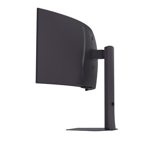 LG 34GX900A-B, 34", OLED UltraGear 21:9 извит, IPS 0,03 ms, WQHD (3440x1440), 240Hz, HDR 10, 1500000:1, 250 cd/m2, DCI-P3 98,5%, VRR, Free-sync, G-Sync, USB-C, PD 65W, HDMI, DP, PBP, високоговорители 7Wx2, превключвател LG, височина, завъртане, наклон, че