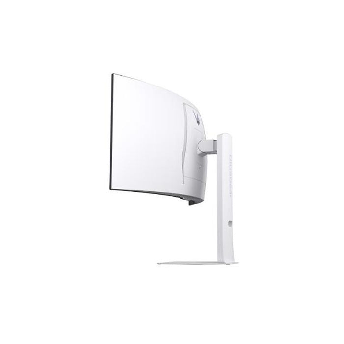 LG 34GX90SA-W, 34", OLED UltraGear 21:9 Curved Smart, IPS 0.03 ms, WQHD (3440x1440), 240Hz, HDR 10, 1500000:1, 250 cd/m2, DCI-P3 98.5%, USB 3.0, VRR, Free-sync, G-Sync, USB-C, PD 65W, HDMI, DP, PBP, високоговорители, превключвател LG, височина, завъртане,